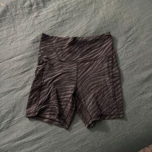 Lululemon Align shorts